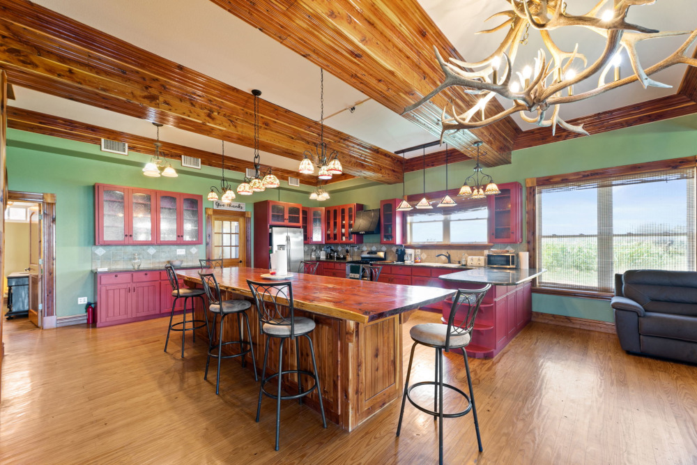 breakfast bar