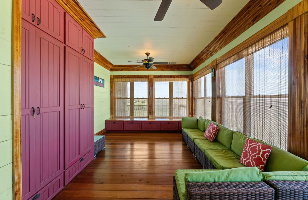 sitting area
